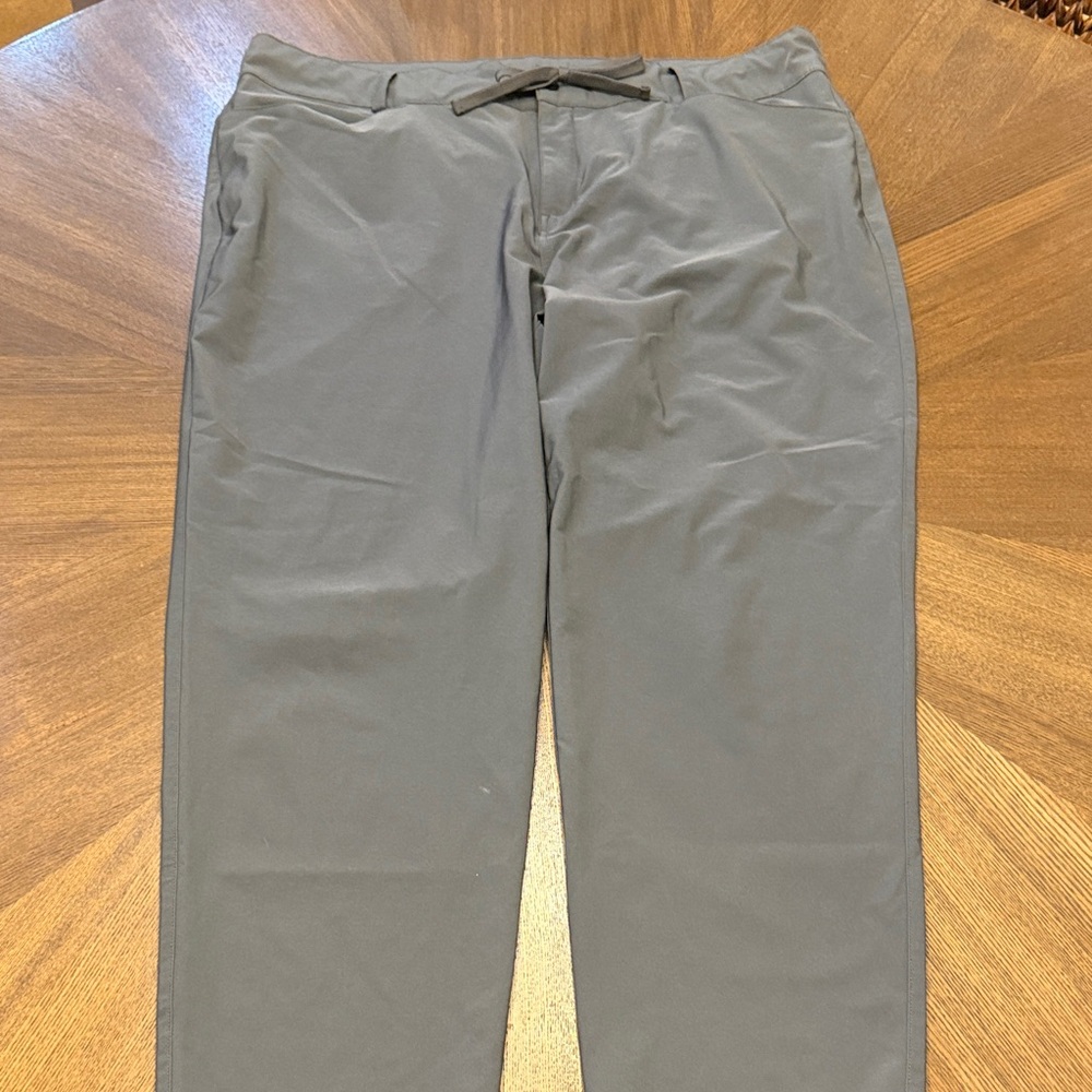 Magellan Outdoors Men's Charcoal Chinos